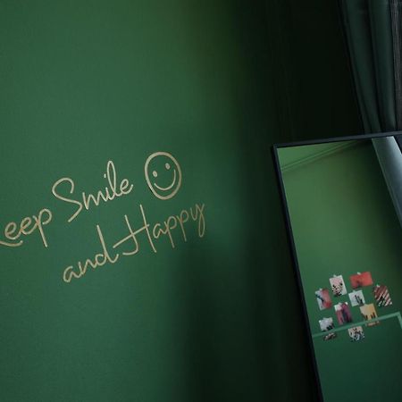 צ'יאנג מאי Chiangmai Moli Inn (Adults Only) מראה חיצוני תמונה