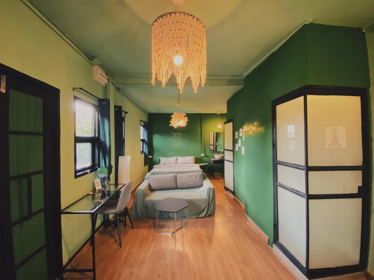 צ'יאנג מאי Chiangmai Moli Inn (Adults Only) מראה חיצוני תמונה